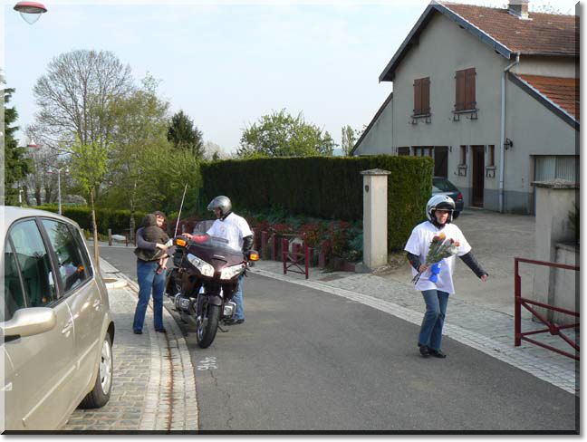2011-04-17-MOTOS-ROSES-ESPOIR-CANCER-013.jpg