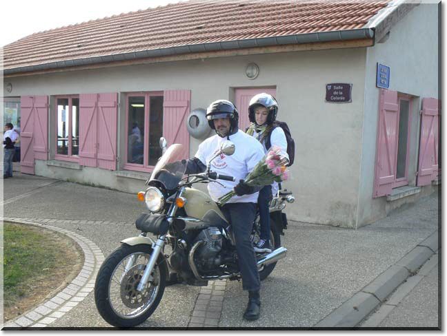 2011-04-17-MOTOS-ROSES-ESPOIR-CANCER-034.jpg