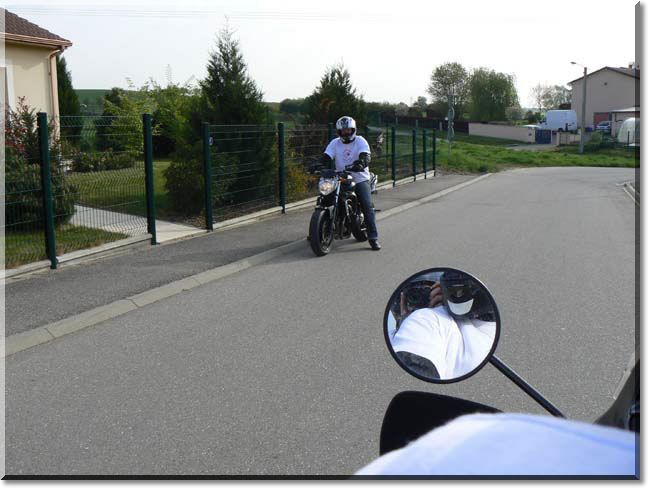 2011-04-17-MOTOS-ROSES-ESPOIR-CANCER-054.jpg