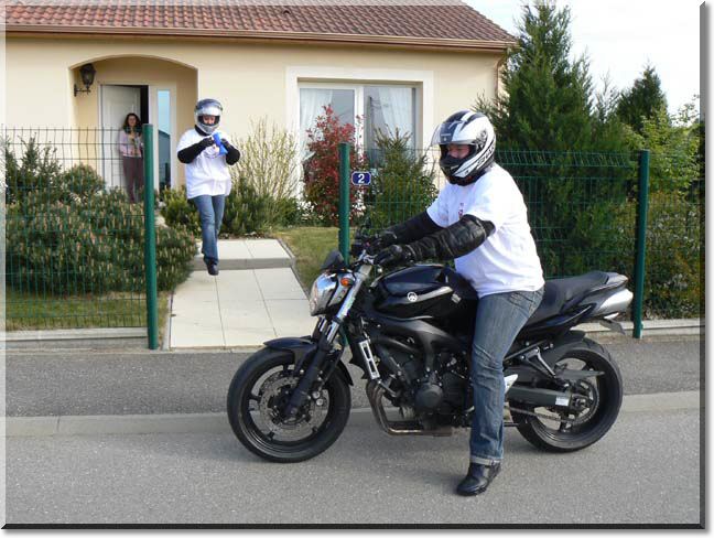 2011-04-17-MOTOS-ROSES-ESPOIR-CANCER-056.jpg
