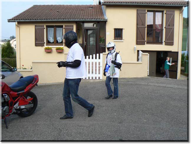 2011-04-17-MOTOS-ROSES-ESPOIR-CANCER-057.jpg