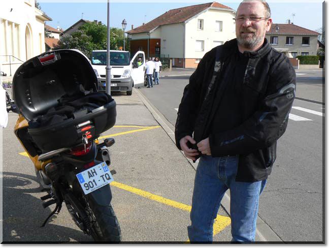 2011-04-17-MOTOS-ROSES-ESPOIR-CANCER-104.jpg