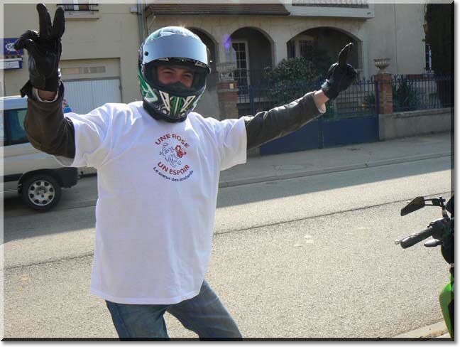 2011-04-17-MOTOS-ROSES-ESPOIR-CANCER-154.jpg