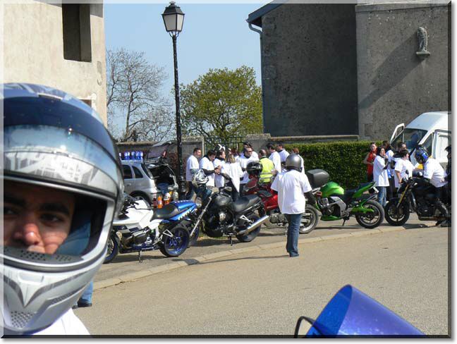 2011-04-17-MOTOS-ROSES-ESPOIR-CANCER-196.jpg