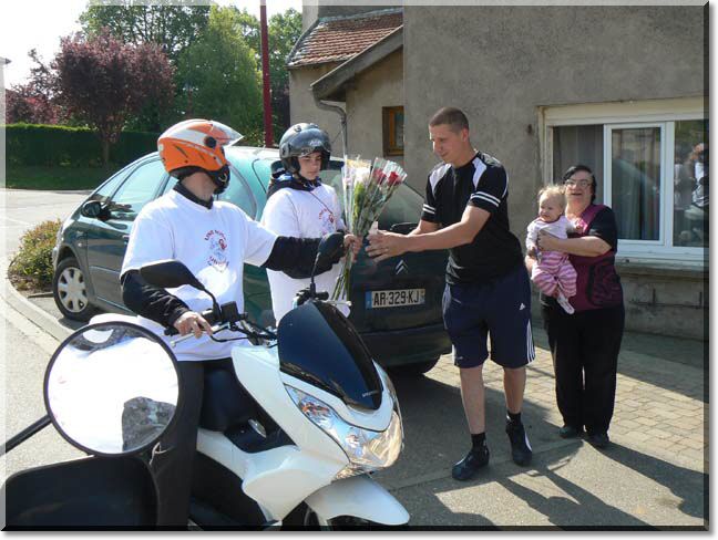 2011-04-17-MOTOS-ROSES-ESPOIR-CANCER-226.jpg